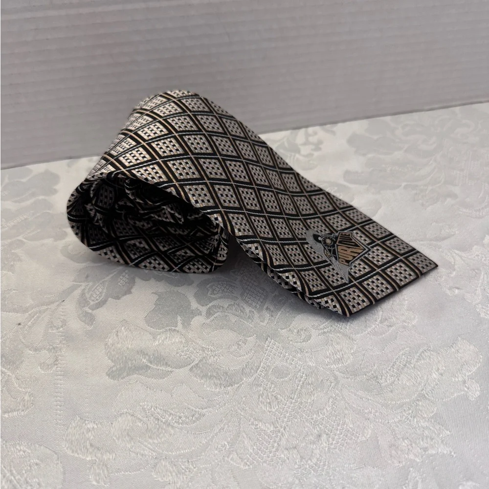 Perdue Boilermakers Train Eagles Wings Neck Tie‎ Silk College Sports Logo Preppy